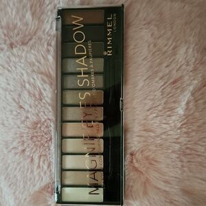 Rimmel London Magnif'eyes Eyeshadow Palette - Keep Calm And Wear Nudes